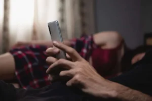 Read more about the article The Attributes of Addiction: Understanding What Really Keeps Us Hooked