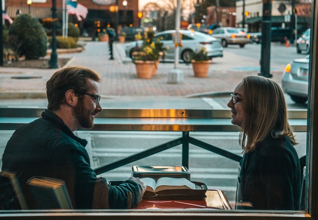 7 Signs You Should Cut Her Off in the Talking Stage