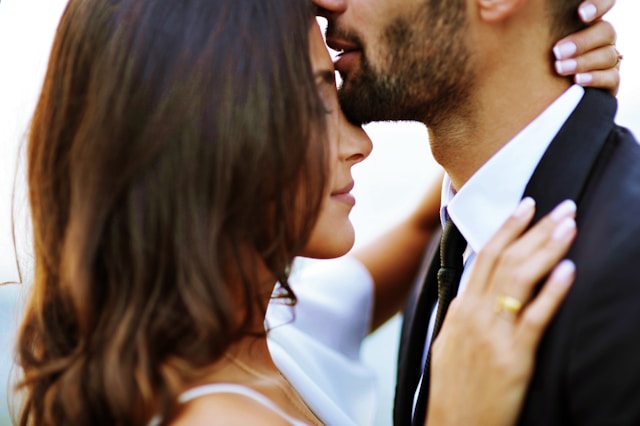 6 Surefire Secrets of Making Any Woman Want You More