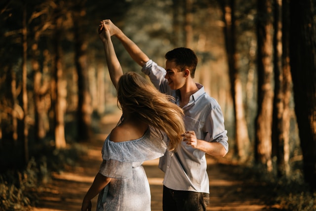 How to Navigate Long-Distance Relationships in a Digital Age
