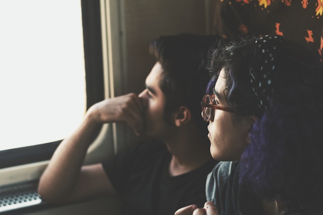 5 Clear Signs You’re Forcing a Relationship
